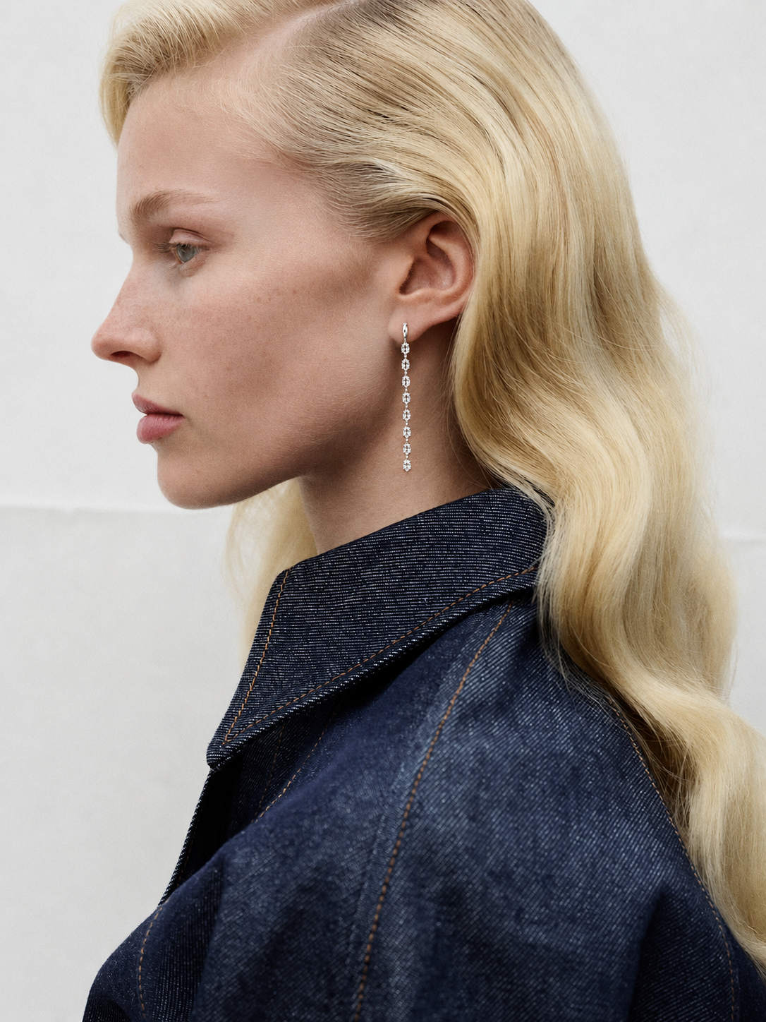 STAR EARRING